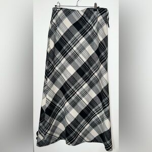 Ralph Lauren Black & White Plaid Maxi Skirt - Classic A-Line A0018